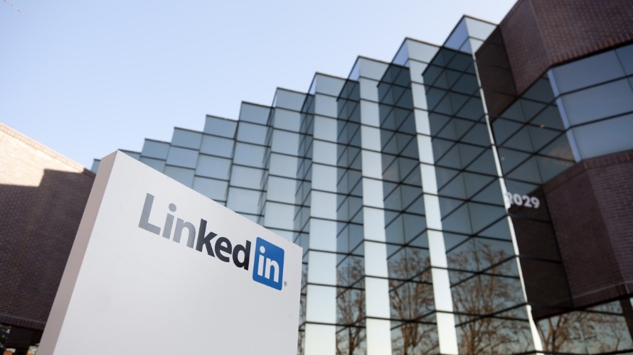 Why you need a company purpose and mission. An example of LinkedIn