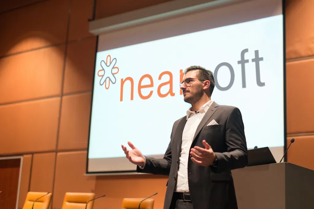 How is cross-communication built in self-organized companies? Nearsoft's experience.